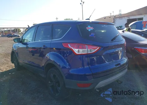 2015 Ford Escape Se z USA, uszkodzony, nr VIN 1FMCU9G97FUA58923